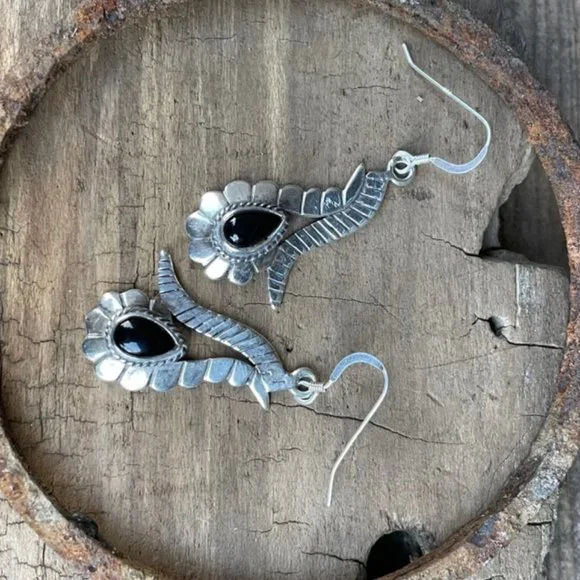 Vintage Old Pawn Native American Sterling Silver Onyx Dangle Drop Earrings - Picture 5 of 12